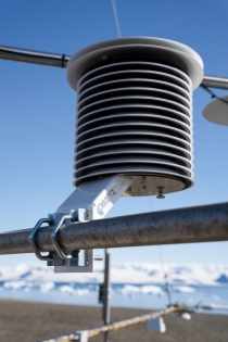 COMETEO Profesionální univerzální meteokryt před vlivy počasí, přirozeně ventilovaný