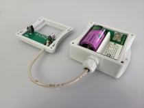 Držák pro 3,6V lithiové baterie pro montáž do meteokrytu COMETEO F8000